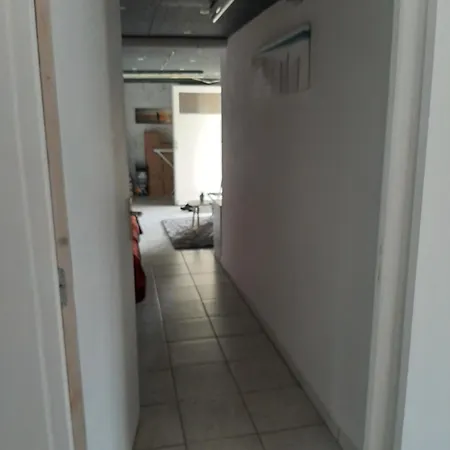 2 Personnes 吕克瑟伊莱班